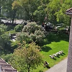 Frederik Stang's Garden Apartamento *