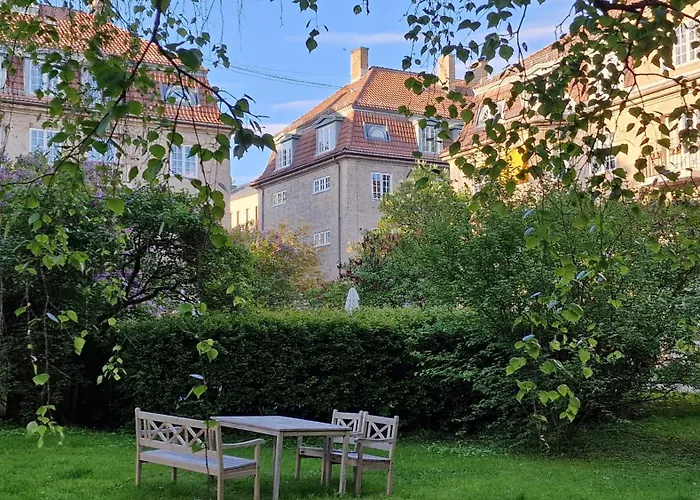 דירה Frederik Stang's Garden *